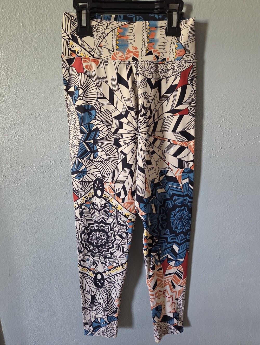 Liquido Kaleidoscope Pattern Stretch Leggings